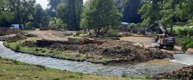 Travaux de modification du tracé d'une rivière située à proximité d'un moulin